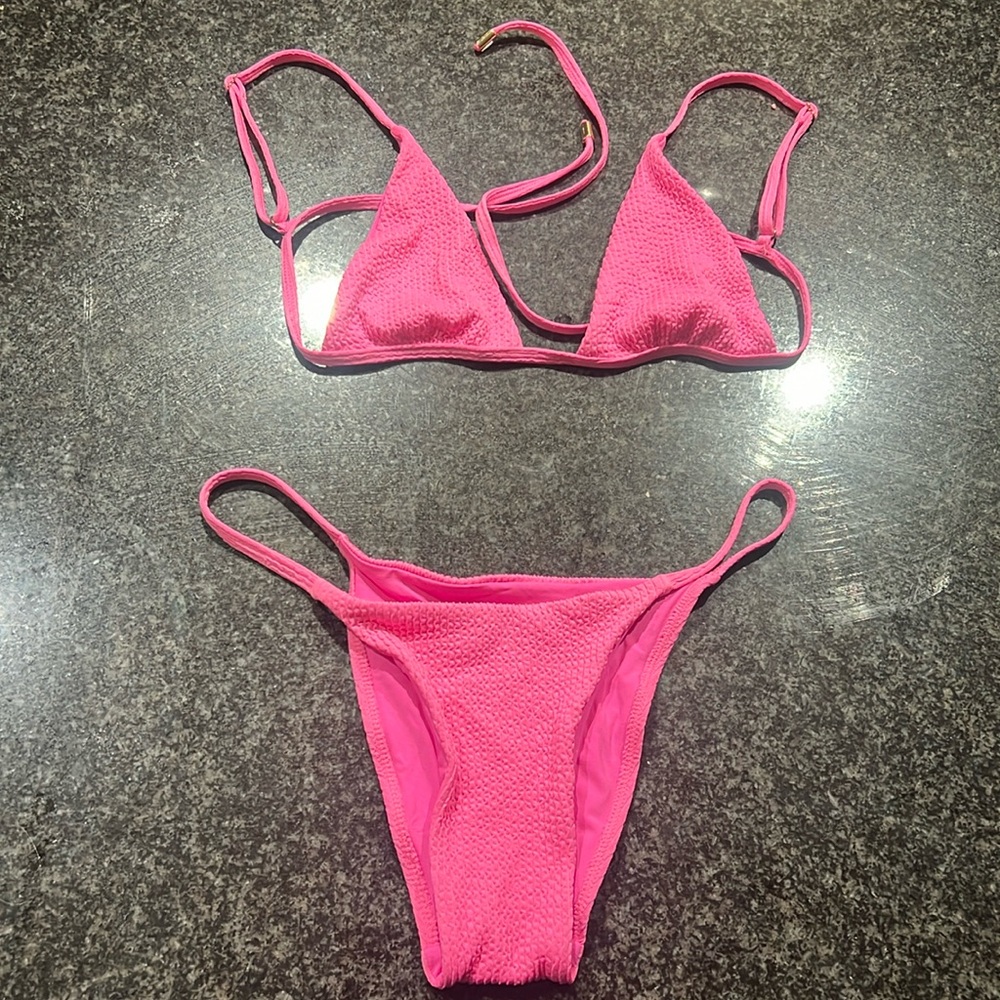 Monday Swimwear Neon Crinkle Barbados Set